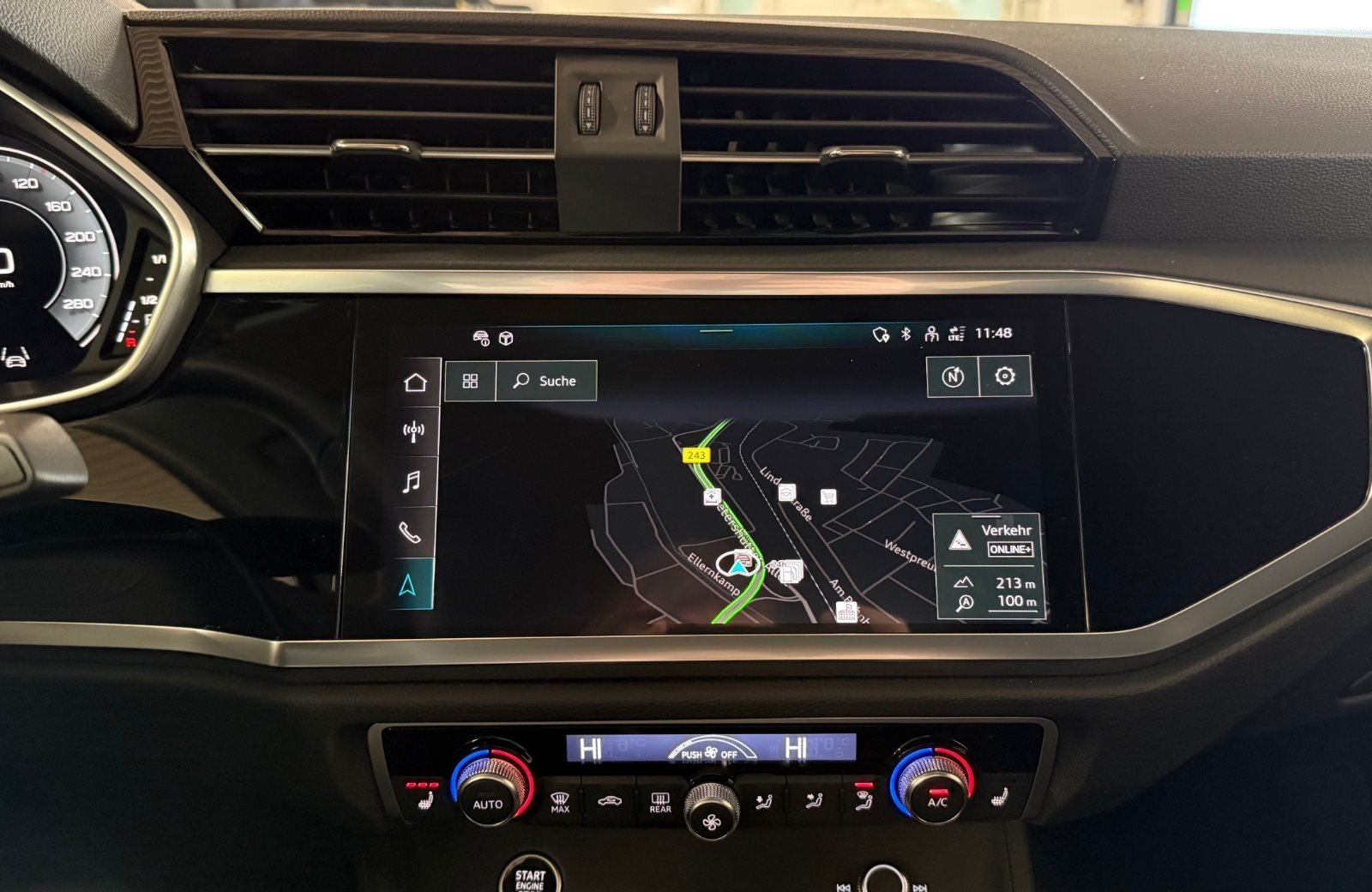 Q3 35 TFSI S line S-tronic LED Navi ACC AHK PDC SHZ