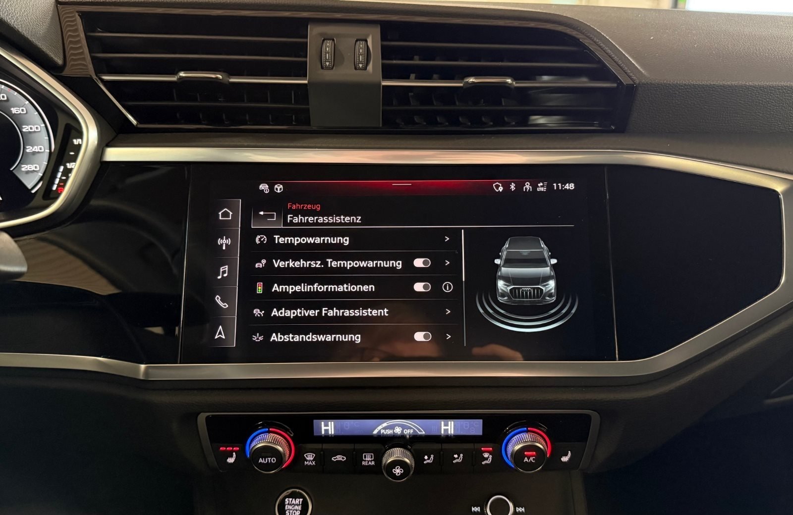 Q3 35 TFSI S line S-tronic LED Navi ACC AHK PDC SHZ