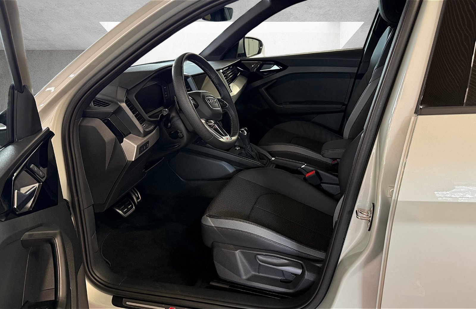 A1 allstreet 30 TFSI S line S tronic LED Navi ACC PDC SHZ