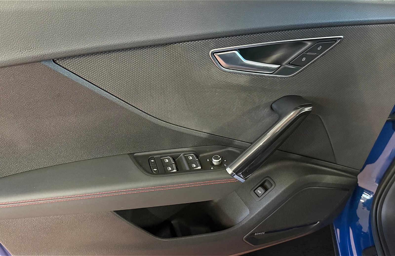 Q2 35 TFSI S line 35 TFSI S-tronic LED Navi ACC AHK Leder Sonos