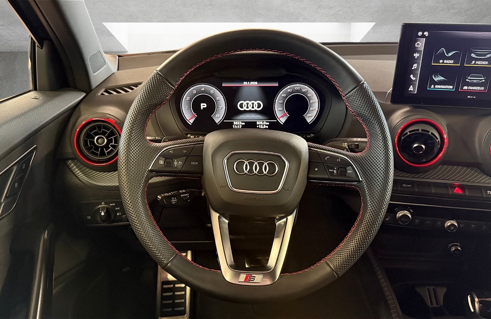 Q2 35 TFSI S line 35 TFSI S-tronic LED Navi ACC AHK Leder Sonos