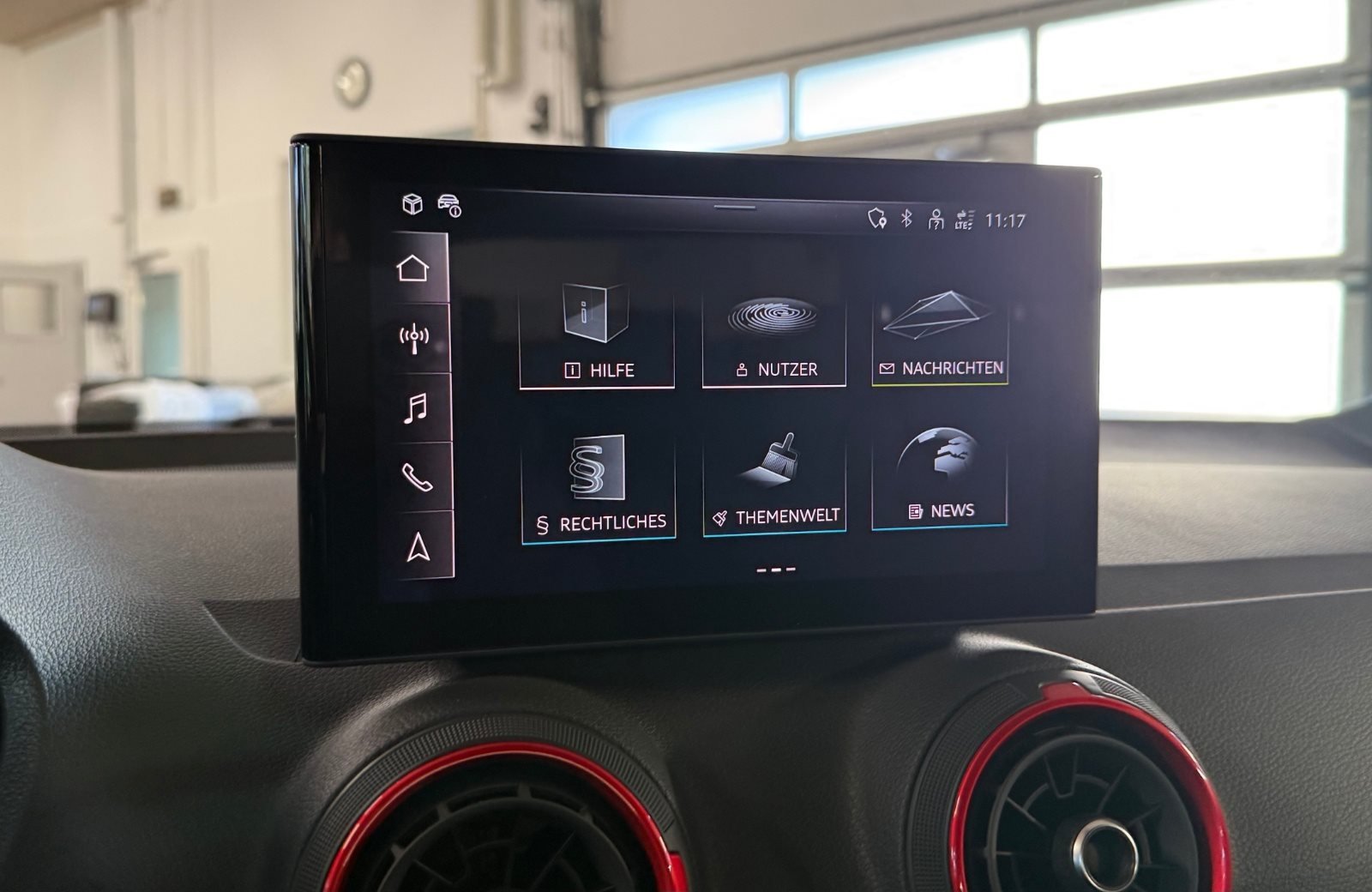 Q2 35 TFSI S line 35 TFSI S-tronic LED Navi ACC AHK Leder Sonos