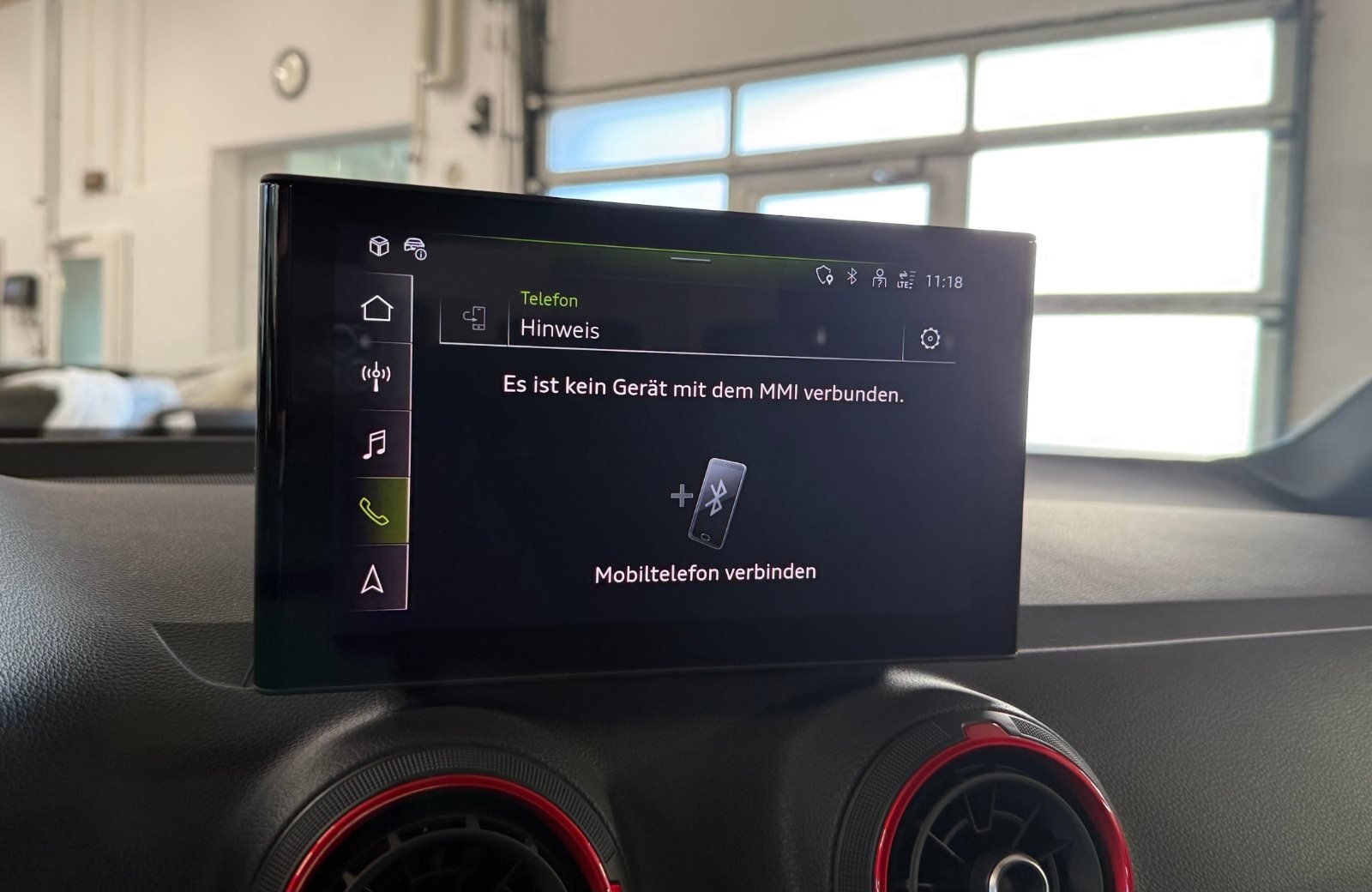 Q2 35 TFSI S line 35 TFSI S-tronic LED Navi ACC AHK Leder Sonos