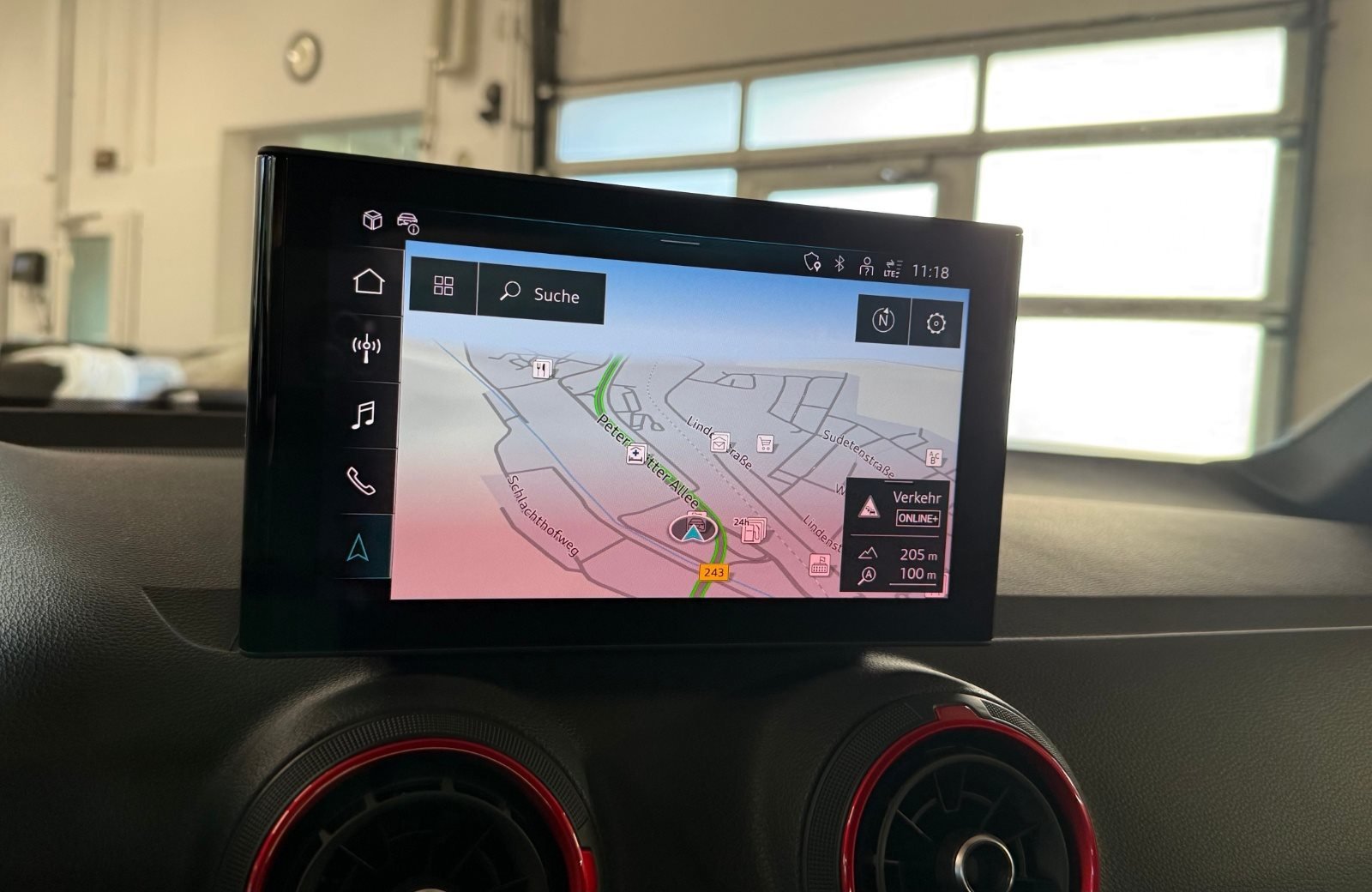 Q2 35 TFSI S line 35 TFSI S-tronic LED Navi ACC AHK Leder Sonos