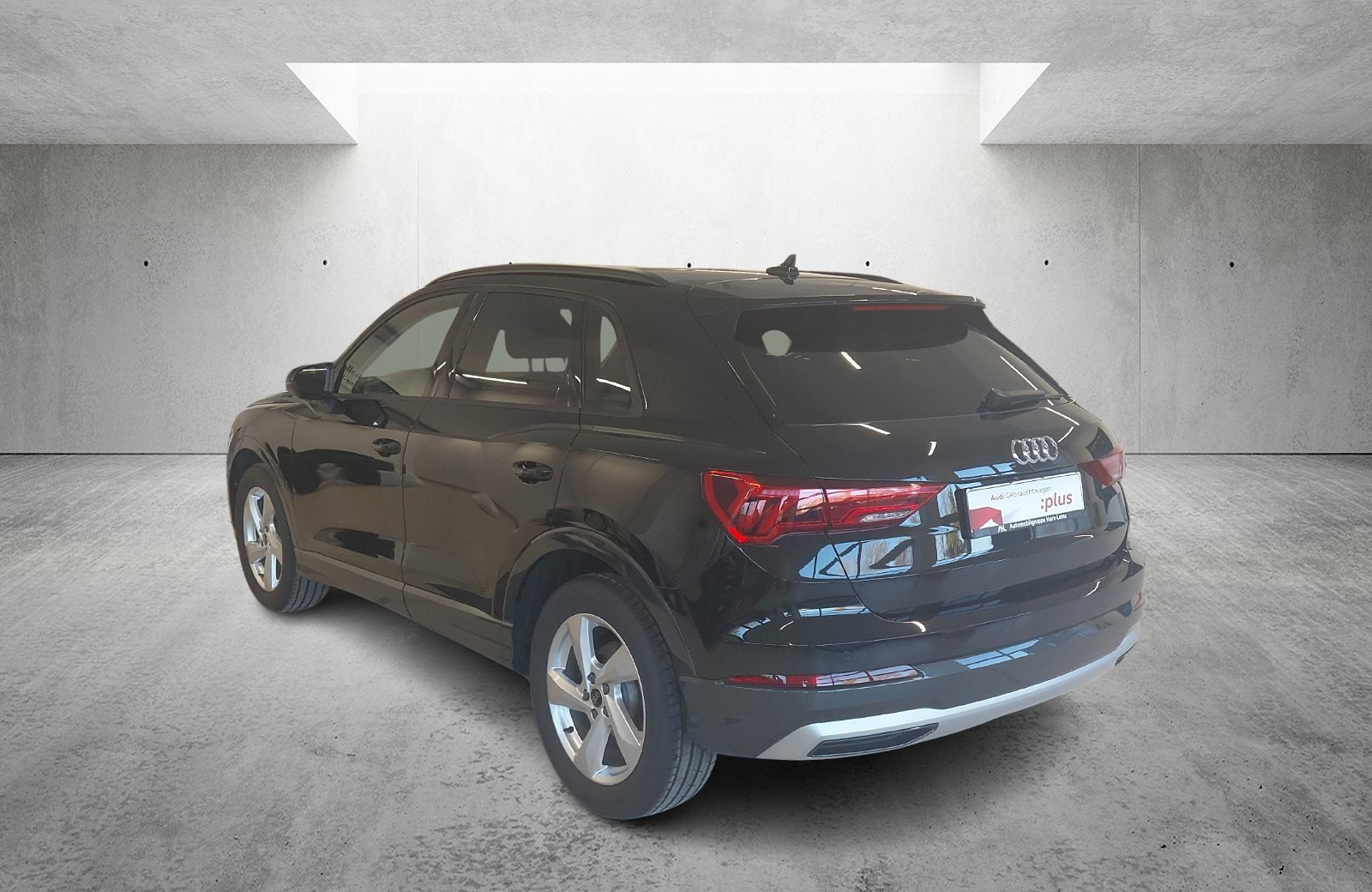 Q3 35 TFSI advanced S-tronic LED Navi ACC AHK PDC SHZ