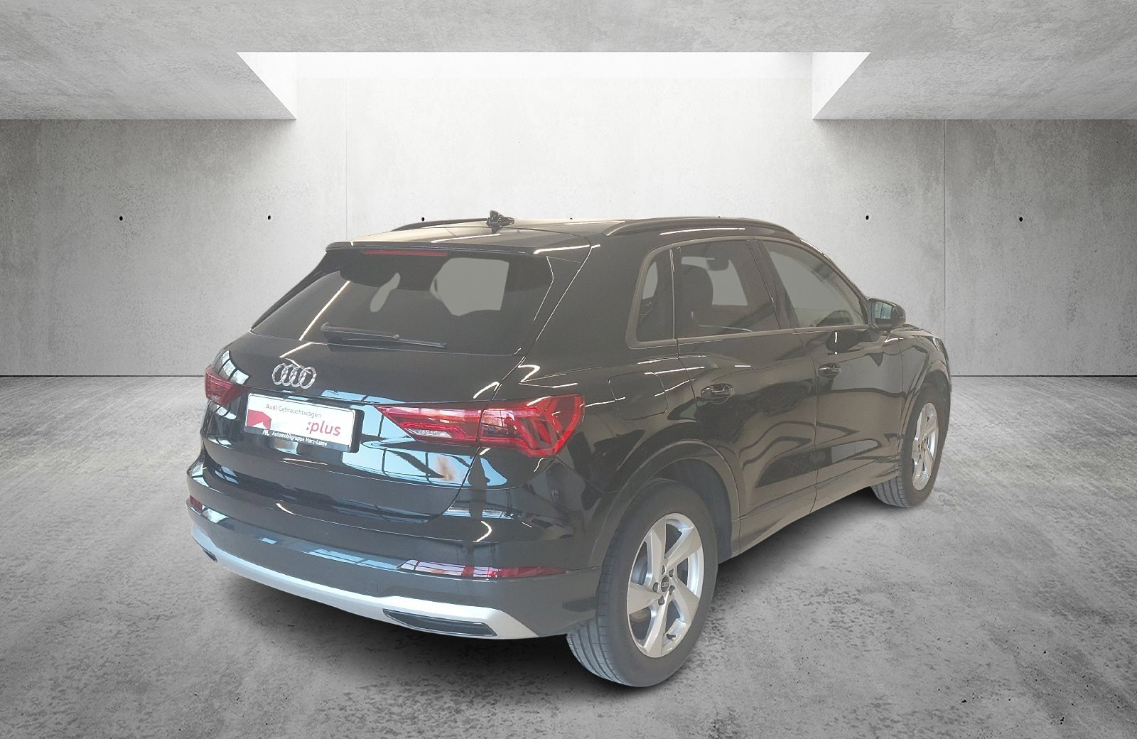 Q3 35 TFSI advanced S-tronic LED Navi ACC AHK PDC SHZ