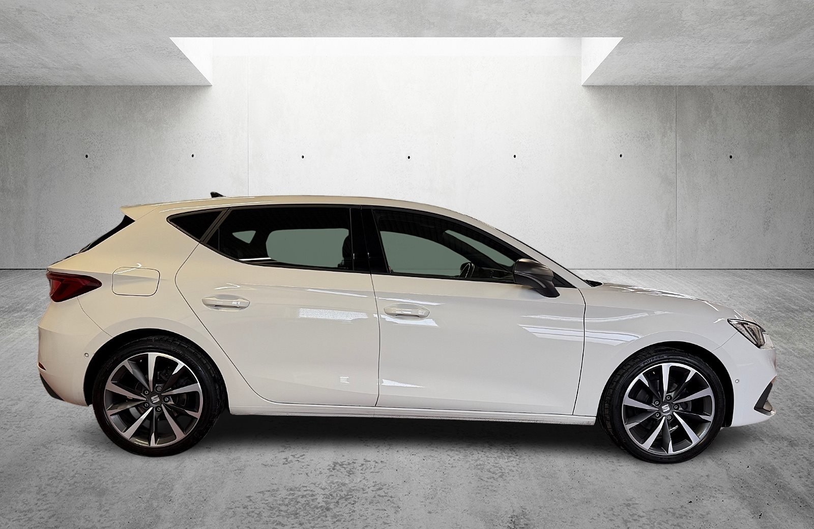 Leon 2.0 TDI FR DSG LED Navi AHK RFK ACC AHK AUT