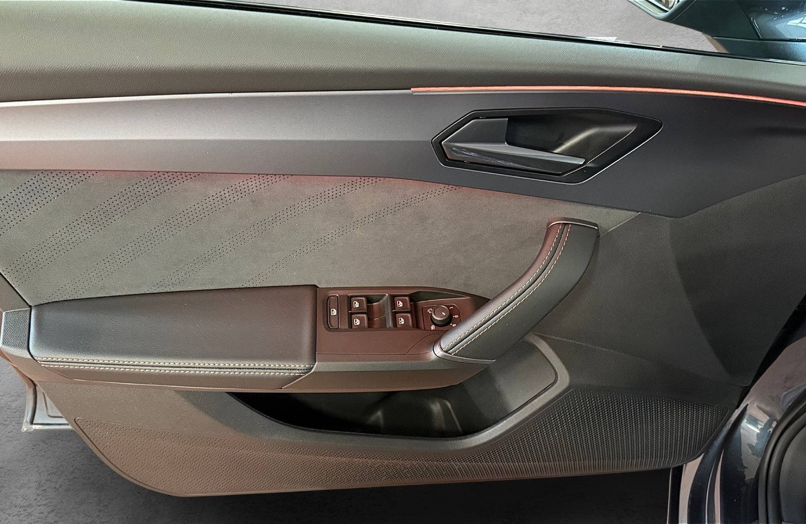 Leon 1.5 eTSI DSG Edge Matrix Navi ACC RFK ACC