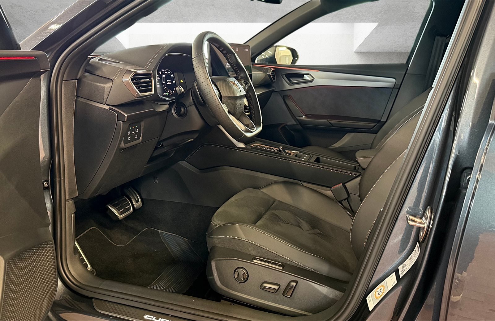 Leon 1.5 eTSI DSG Edge Matrix Navi ACC RFK ACC