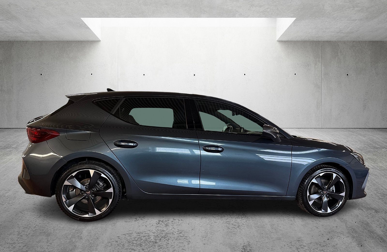 Leon 1.5 eTSI DSG Edge Matrix Navi ACC RFK ACC