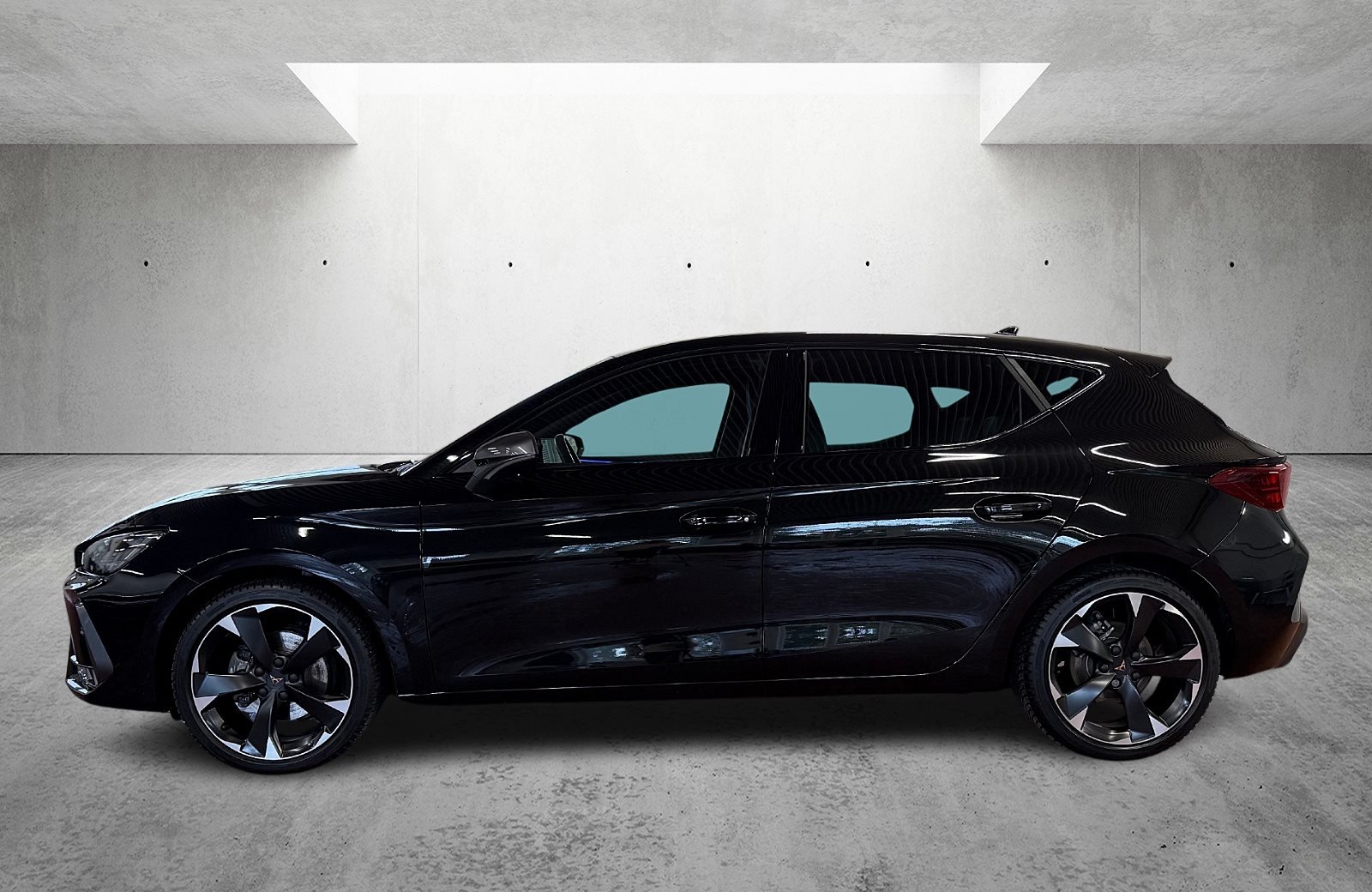 Leon 1.5 eTSI DSG Matrix Navi ACC RFK Memory ACC