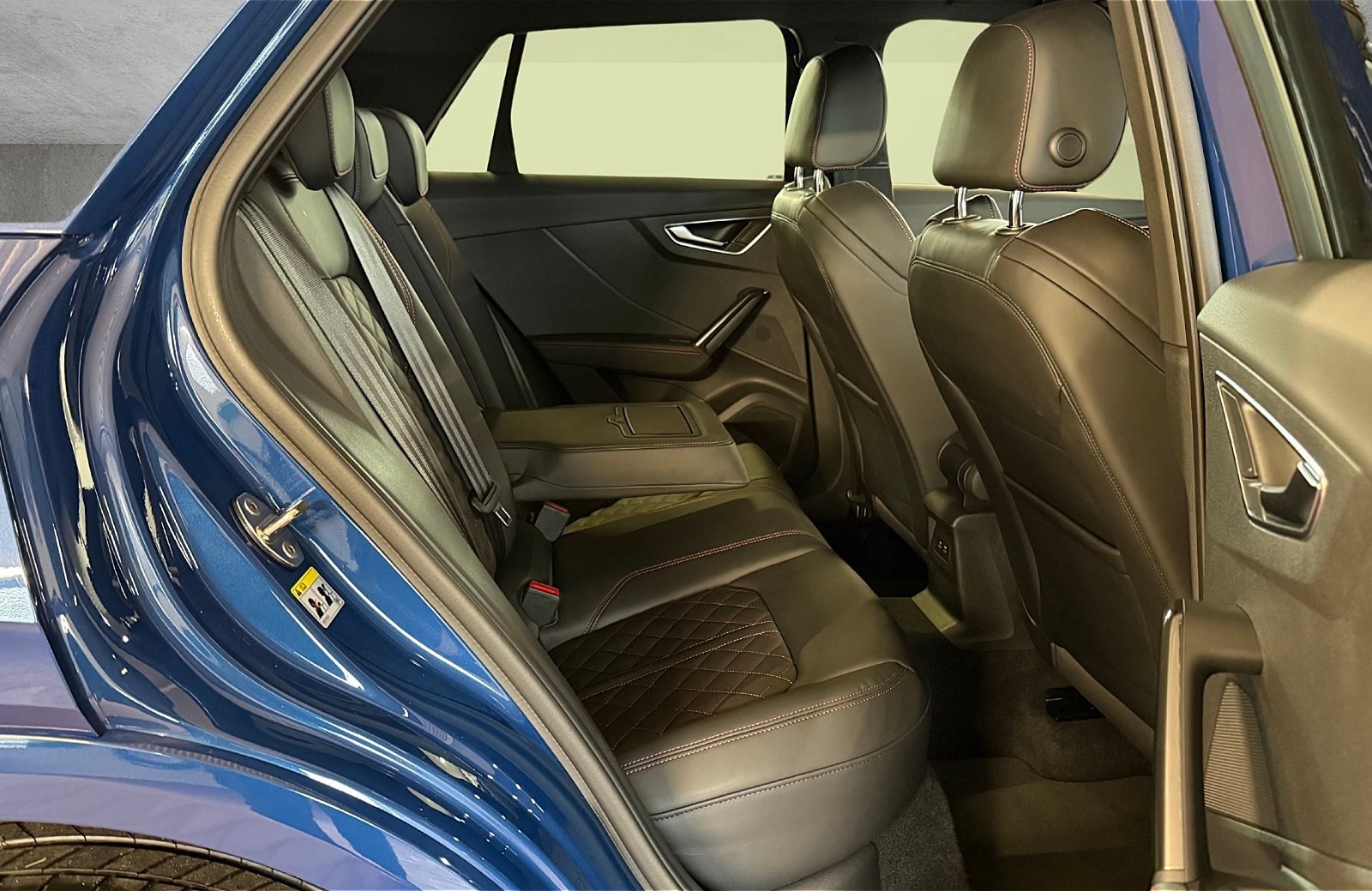 Q2 S line 35 TFSI S-tronic Matrix Navi ACC Leder AHK