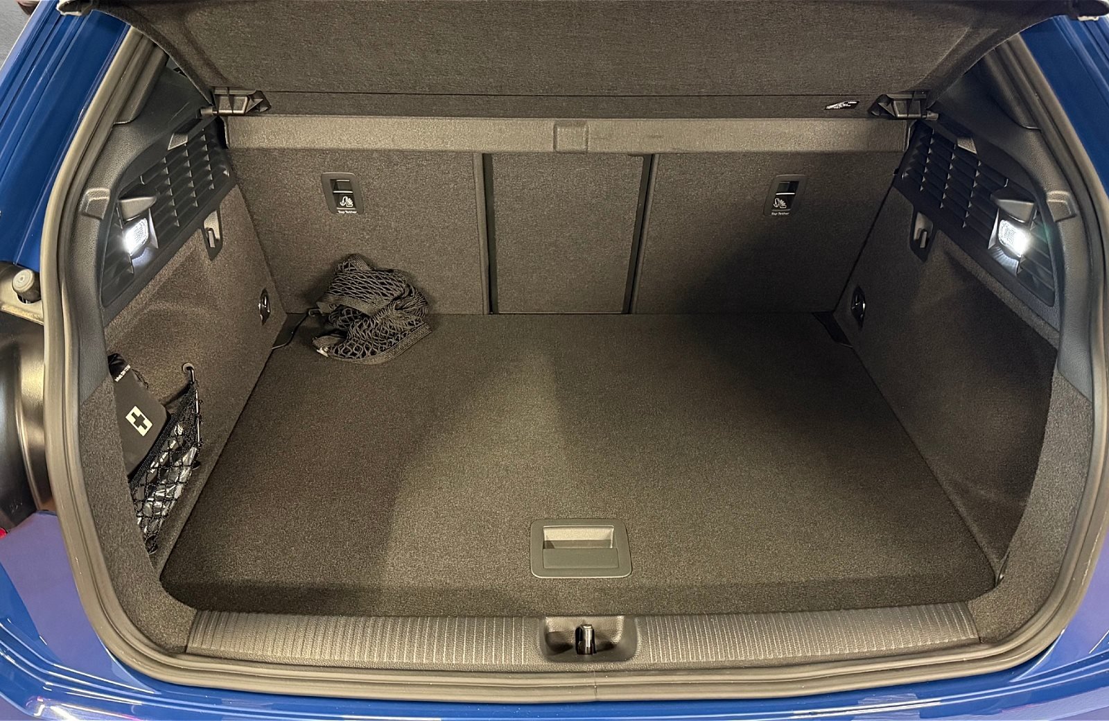 Q2 S line 35 TFSI S-tronic Matrix Navi ACC Leder AHK