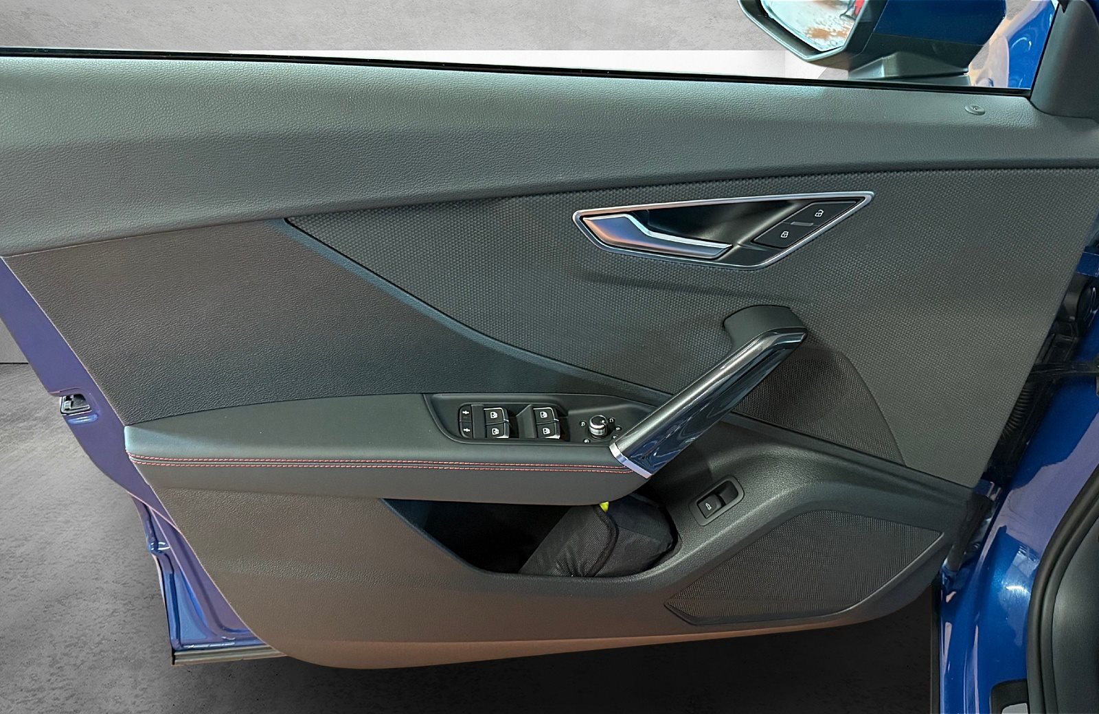 Q2 S line 35 TFSI S-tronic Matrix Navi ACC Leder AHK