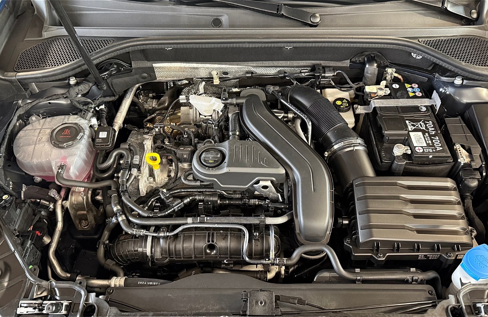 Q2 S line 35 TFSI S-tronic Matrix Navi ACC Leder AHK