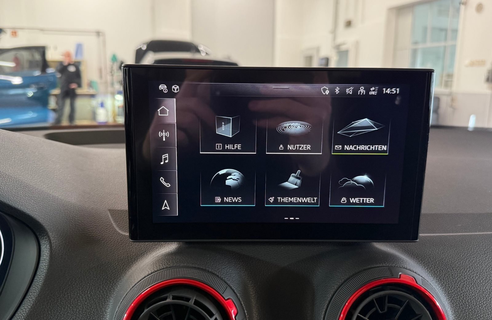 Q2 S line 35 TFSI S-tronic Matrix Navi ACC Leder AHK