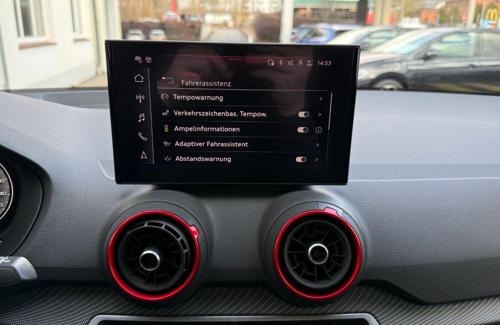 Q2 S line 35 TFSI S-tronic Matrix Navi ACC Leder AHK