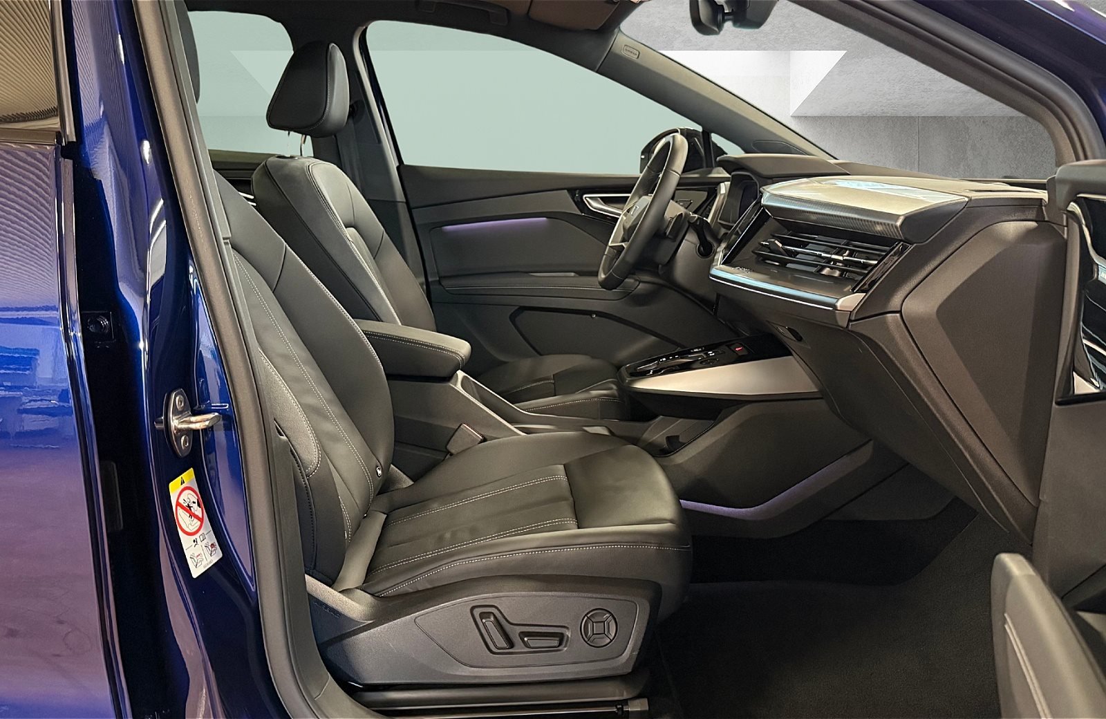 Q4 45 e-tron S line Matrix Navi ACC HuD AHK Wärmepumpe