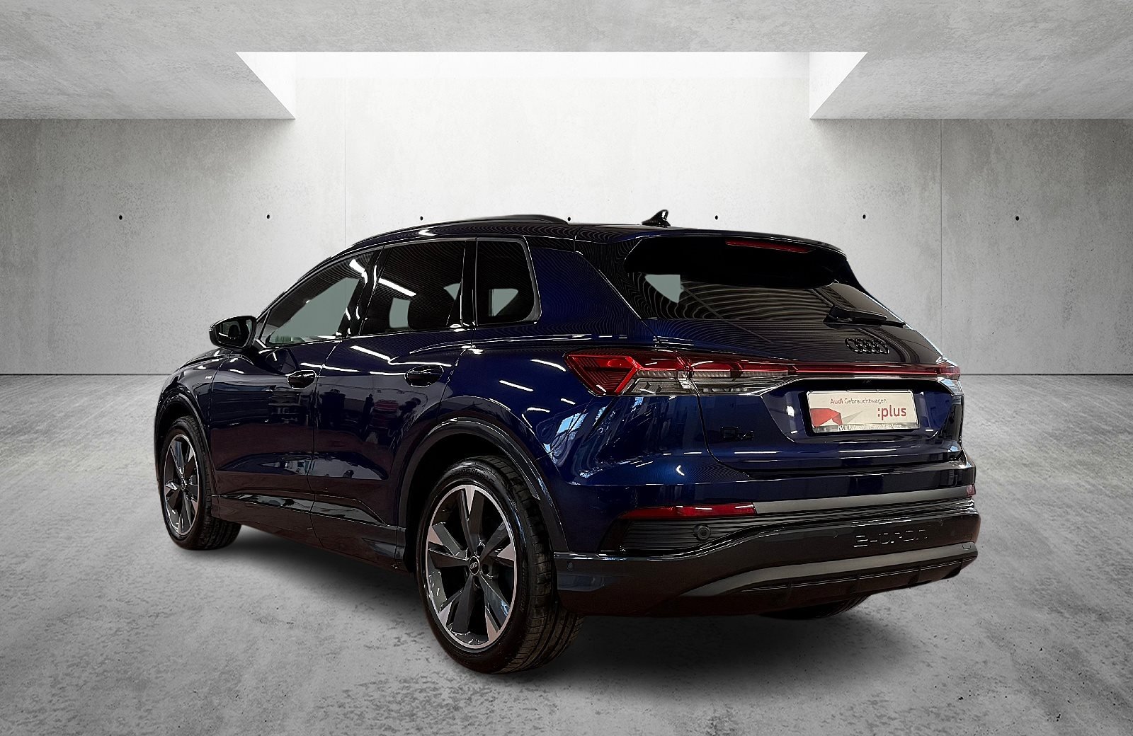 Q4 45 e-tron S line Matrix Navi ACC HuD AHK Wärmepumpe