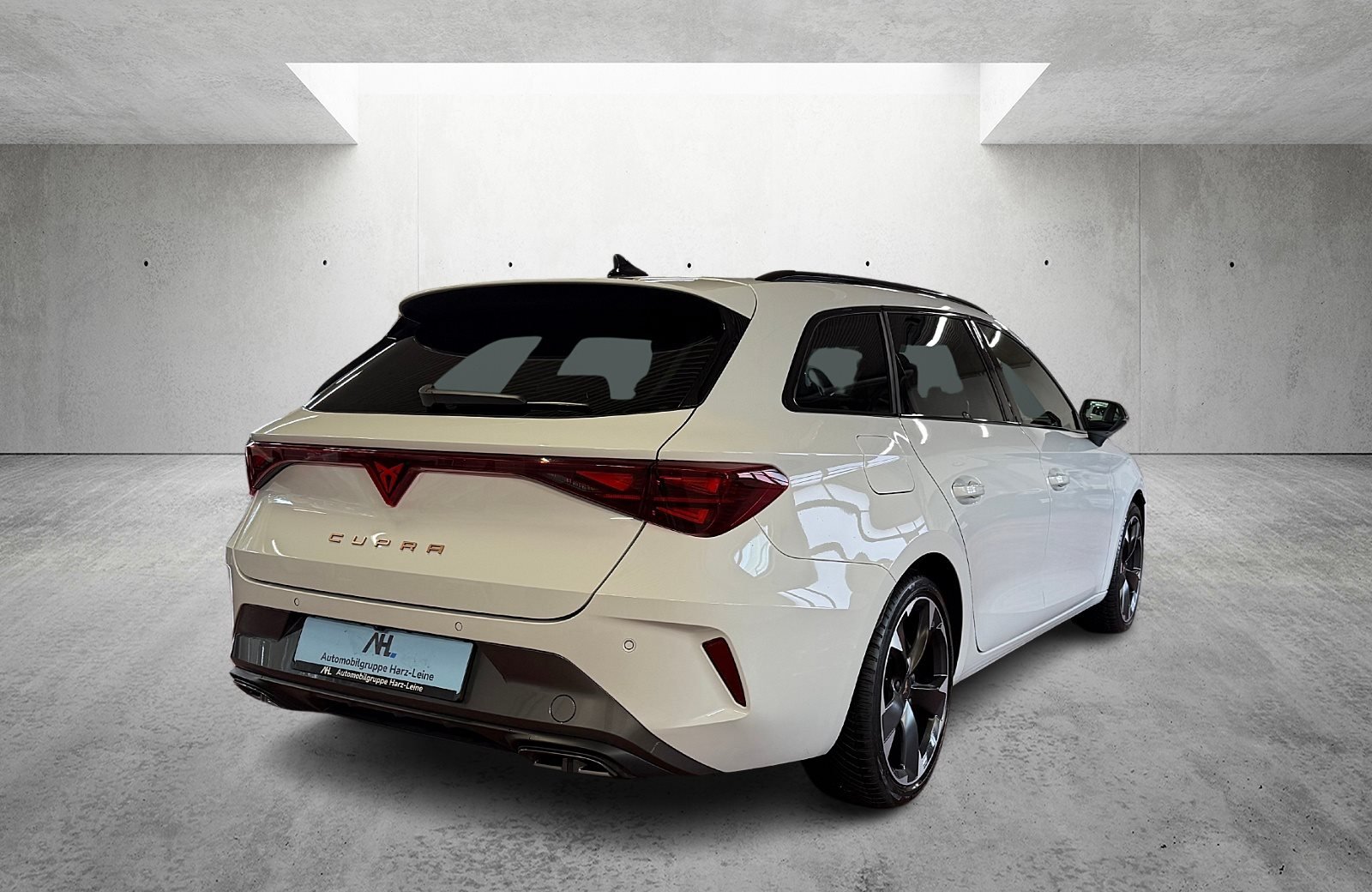 Leon Sportstourer 2.0 TDI DSG Edge Matrix Navi ACC RFK