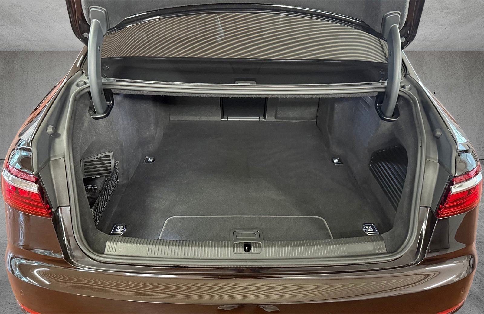 A8 60 TFSIe quattro Tiptronic Matrix ACC HuD Pano 360°