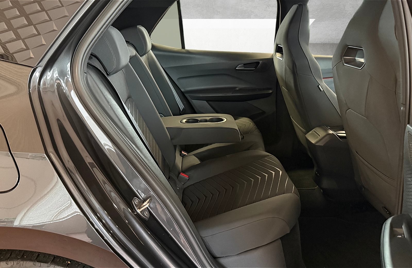 Born LED PDC SHZ Bluetooth Beats AUT KlimaA LED