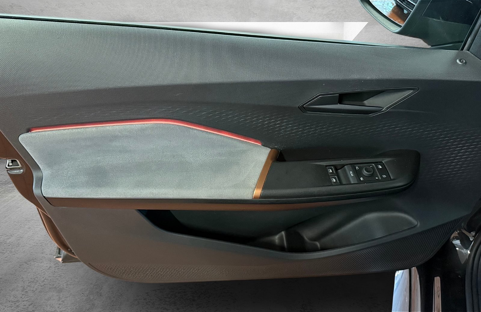 Born LED PDC SHZ Bluetooth Beats AUT KlimaA LED