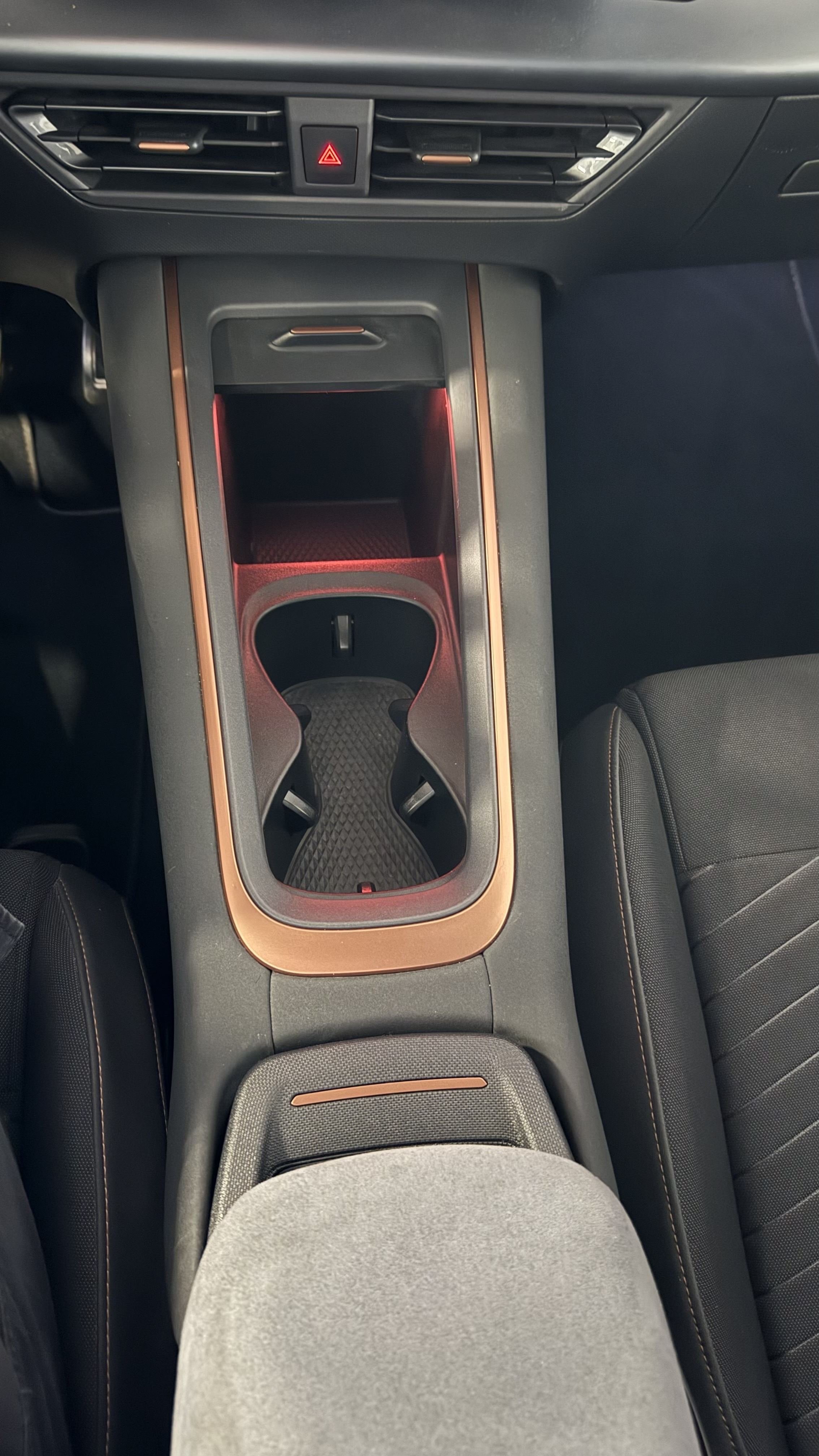 Born LED PDC SHZ Bluetooth Beats AUT KlimaA LED