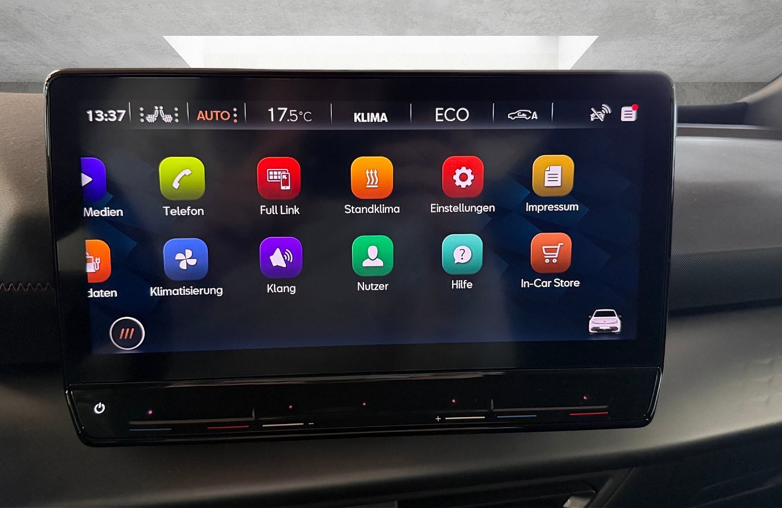 Born LED PDC SHZ Bluetooth Beats AUT KlimaA LED