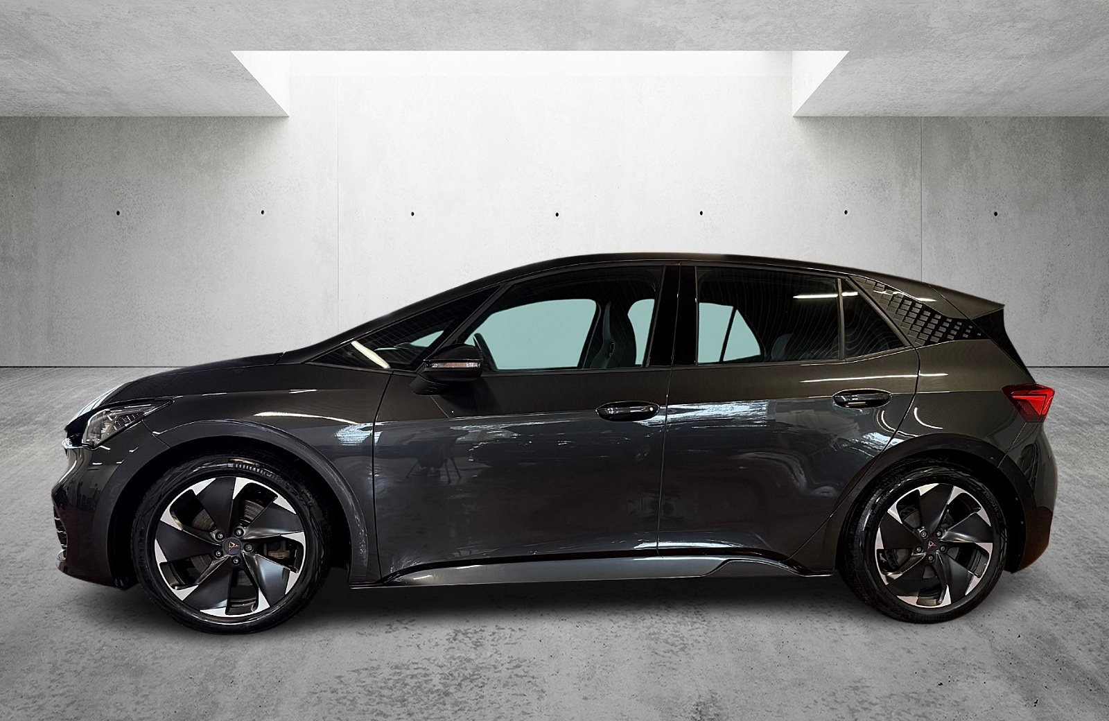 Born LED PDC SHZ Bluetooth Beats AUT KlimaA LED