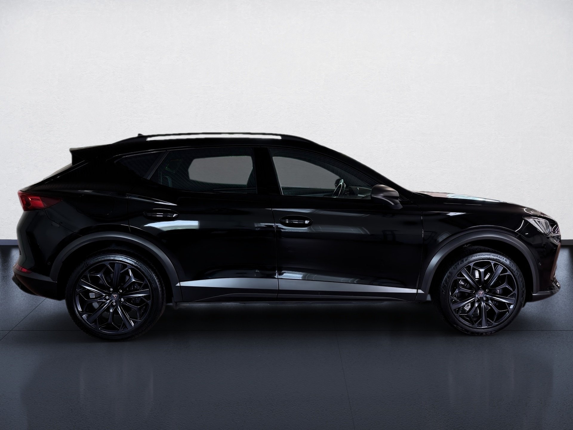 Formentor VZ 1.4 TSI e-Hybrid Tribe-Edition DSG Matrix Pano
