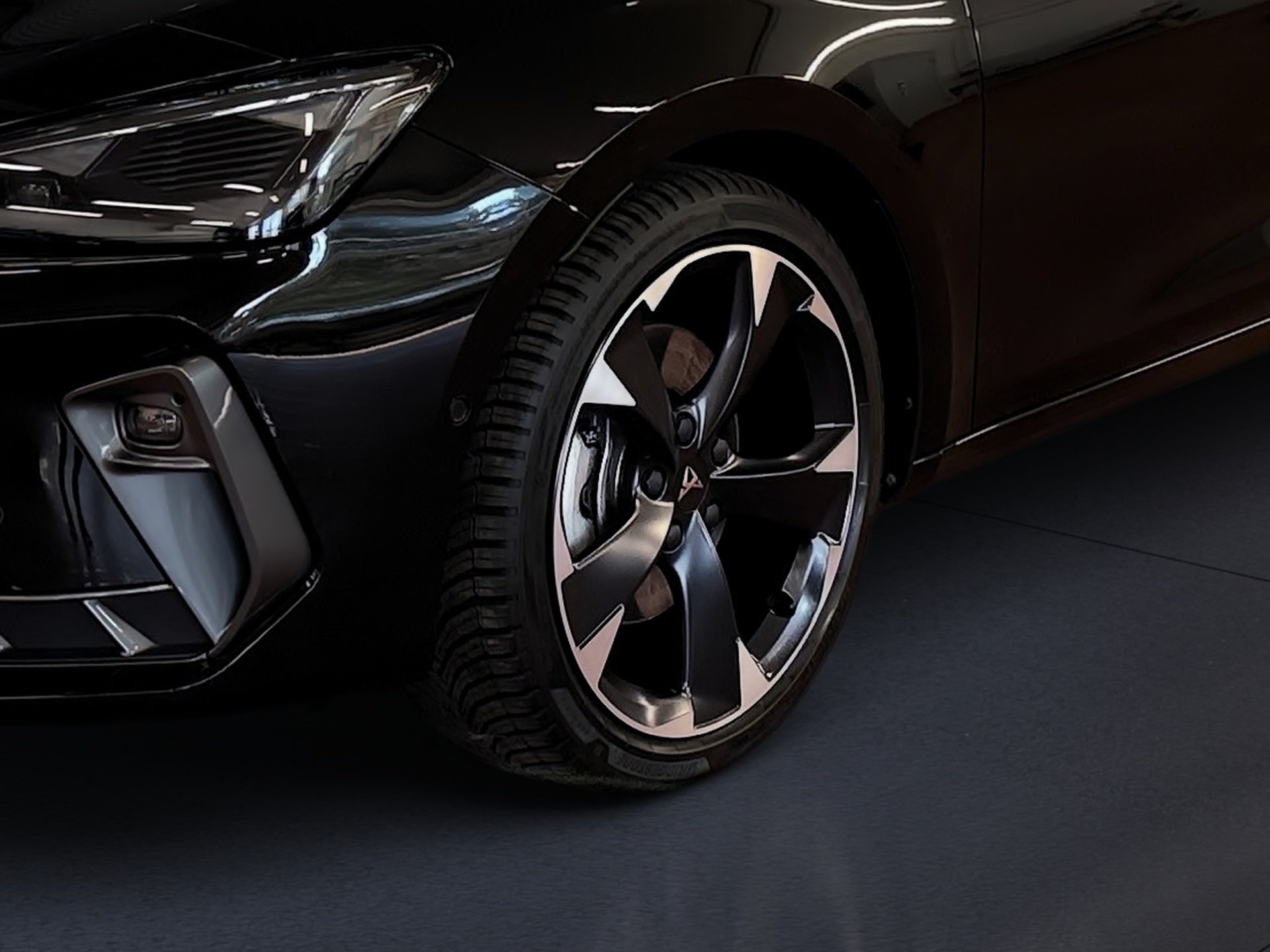 Leon Sportstourer 2.0 TDI DSG Edge AHK Navi ACC RFK Keyless