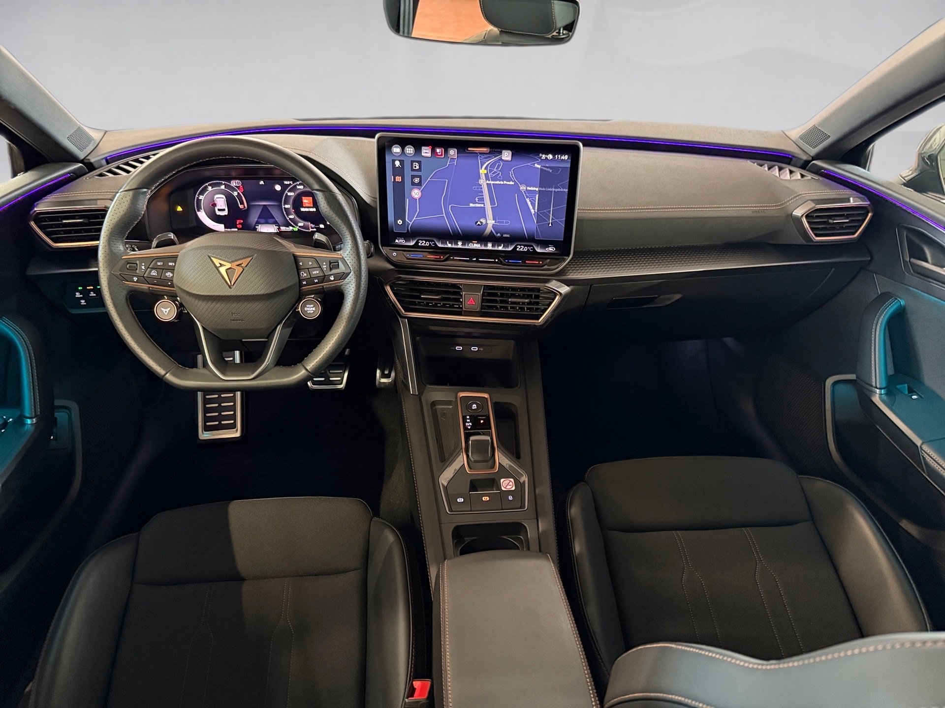 Leon Sportstourer 2.0 TDI DSG Edge AHK Navi ACC RFK Keyless