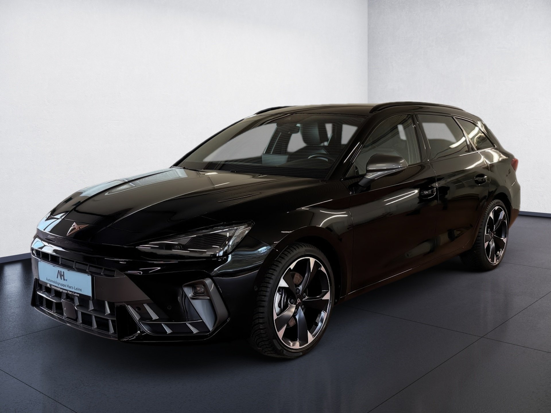 Leon Sportstourer 2.0 TDI DSG Edge AHK Navi ACC RFK Keyless