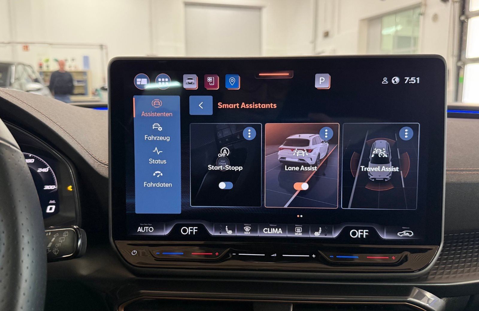 Leon Sportstourer 2.0 TDI DSG Edge AHK Navi ACC RFK Keyless