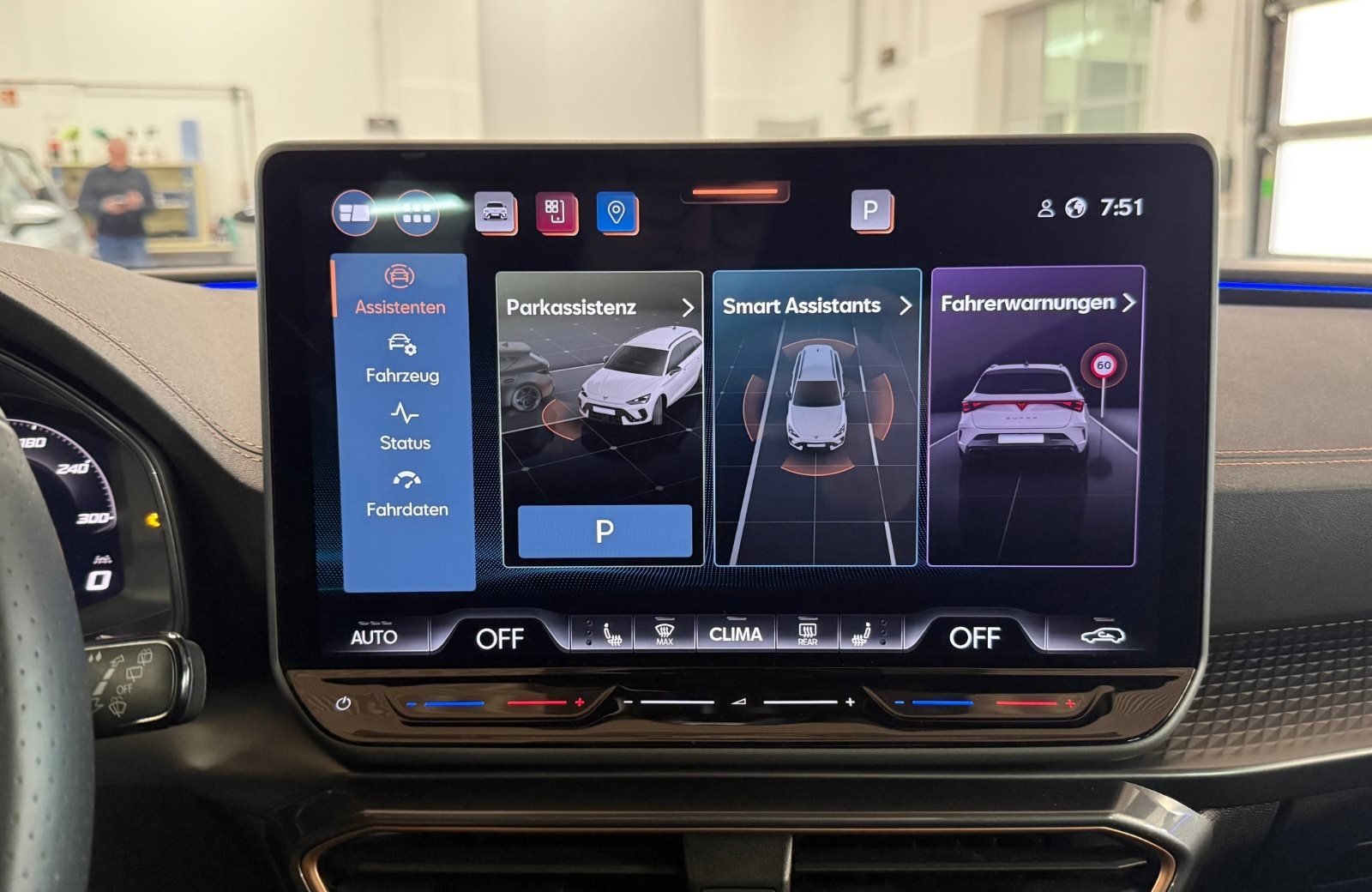 Leon Sportstourer 2.0 TDI DSG Edge AHK Navi ACC RFK Keyless