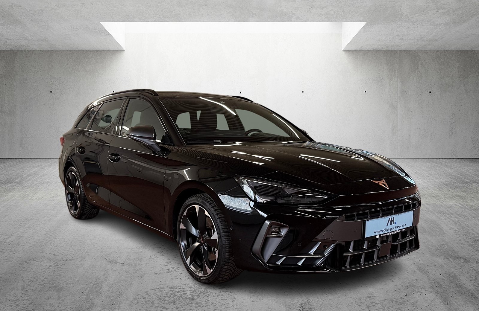 Leon Sportstourer 2.0 TDI DSG Edge AHK Navi ACC RFK Keyless