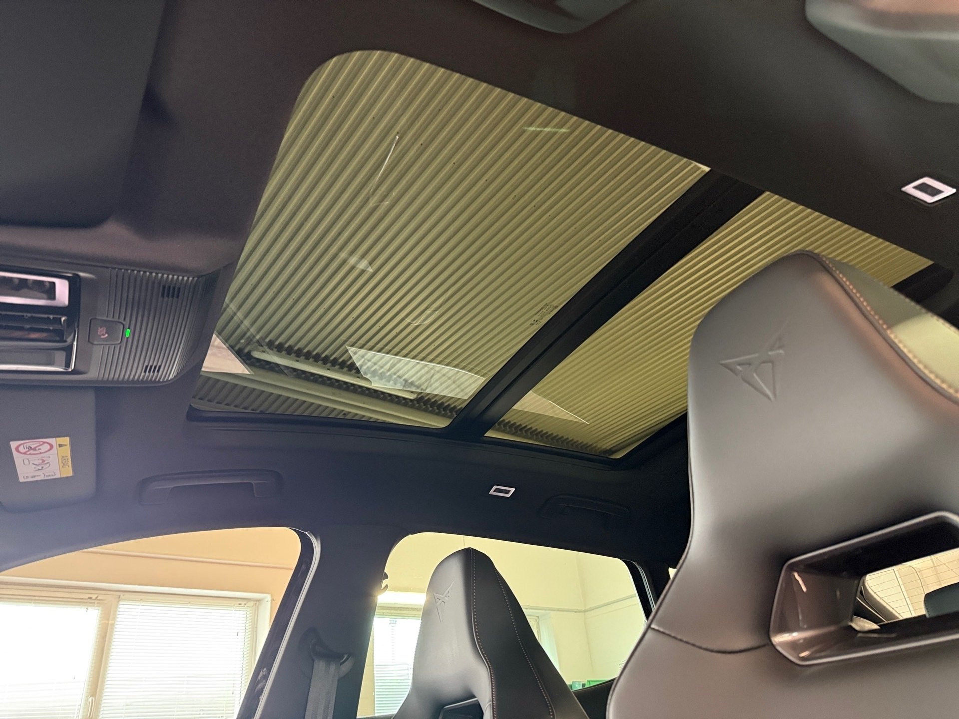 Formentor VZ 1.4 TSI e-Hybrid DSG LED Navi ACC AHK Pano