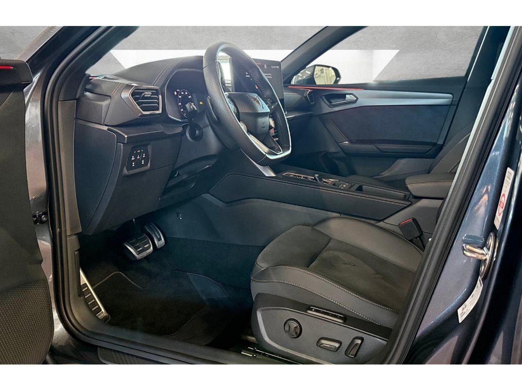 Leon 1.5 eTSI DSG Edge Matrix Navi ACC RFK ACC