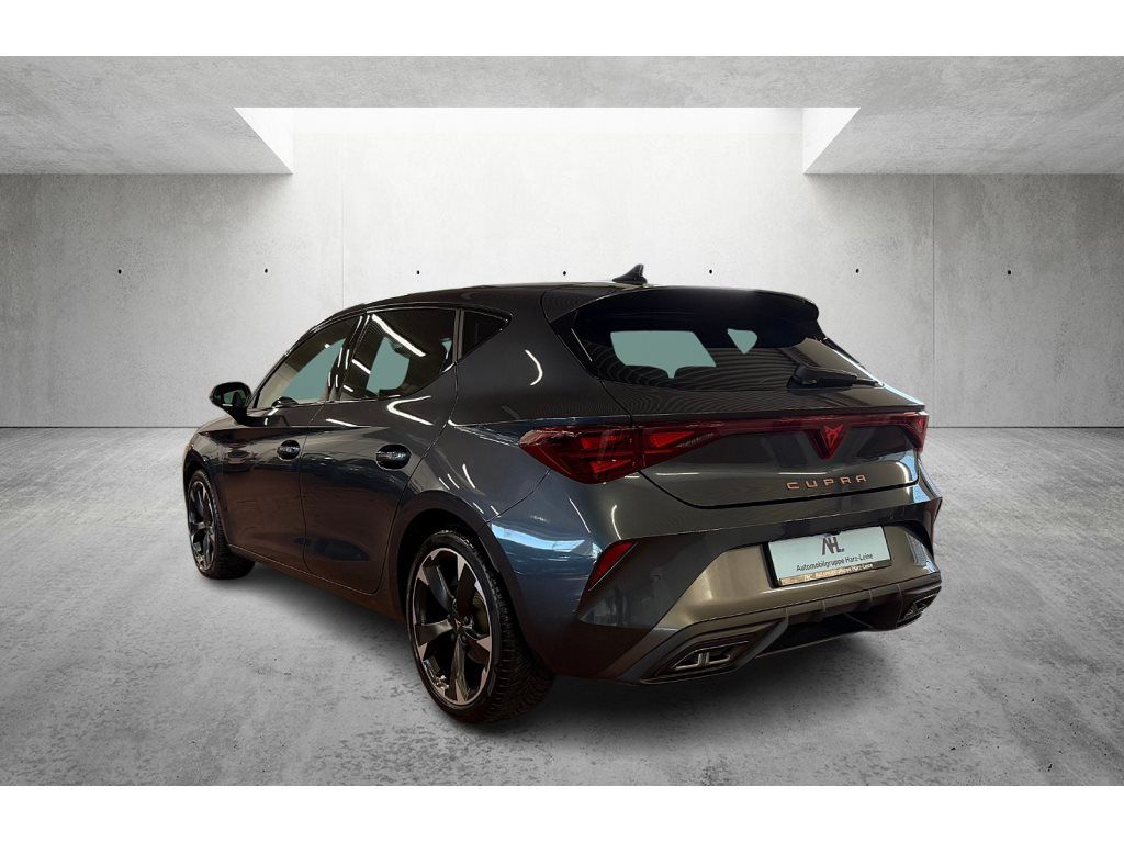 Leon 1.5 eTSI DSG Edge Matrix Navi ACC RFK ACC