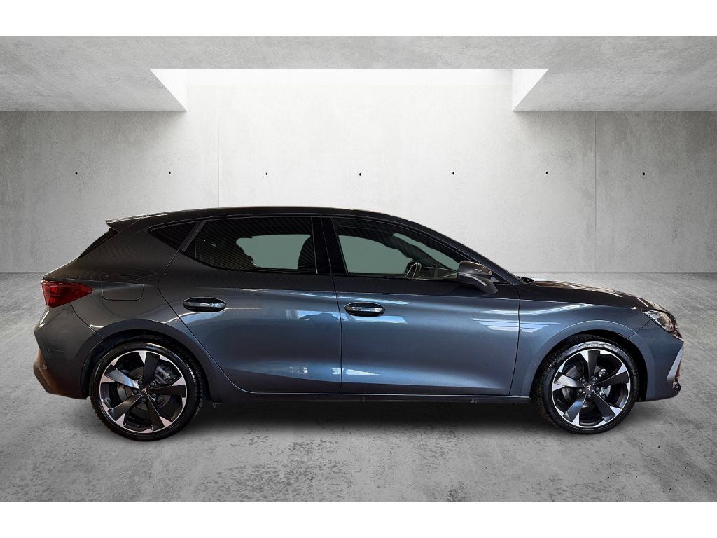 Leon 1.5 eTSI DSG Edge Matrix Navi ACC RFK ACC