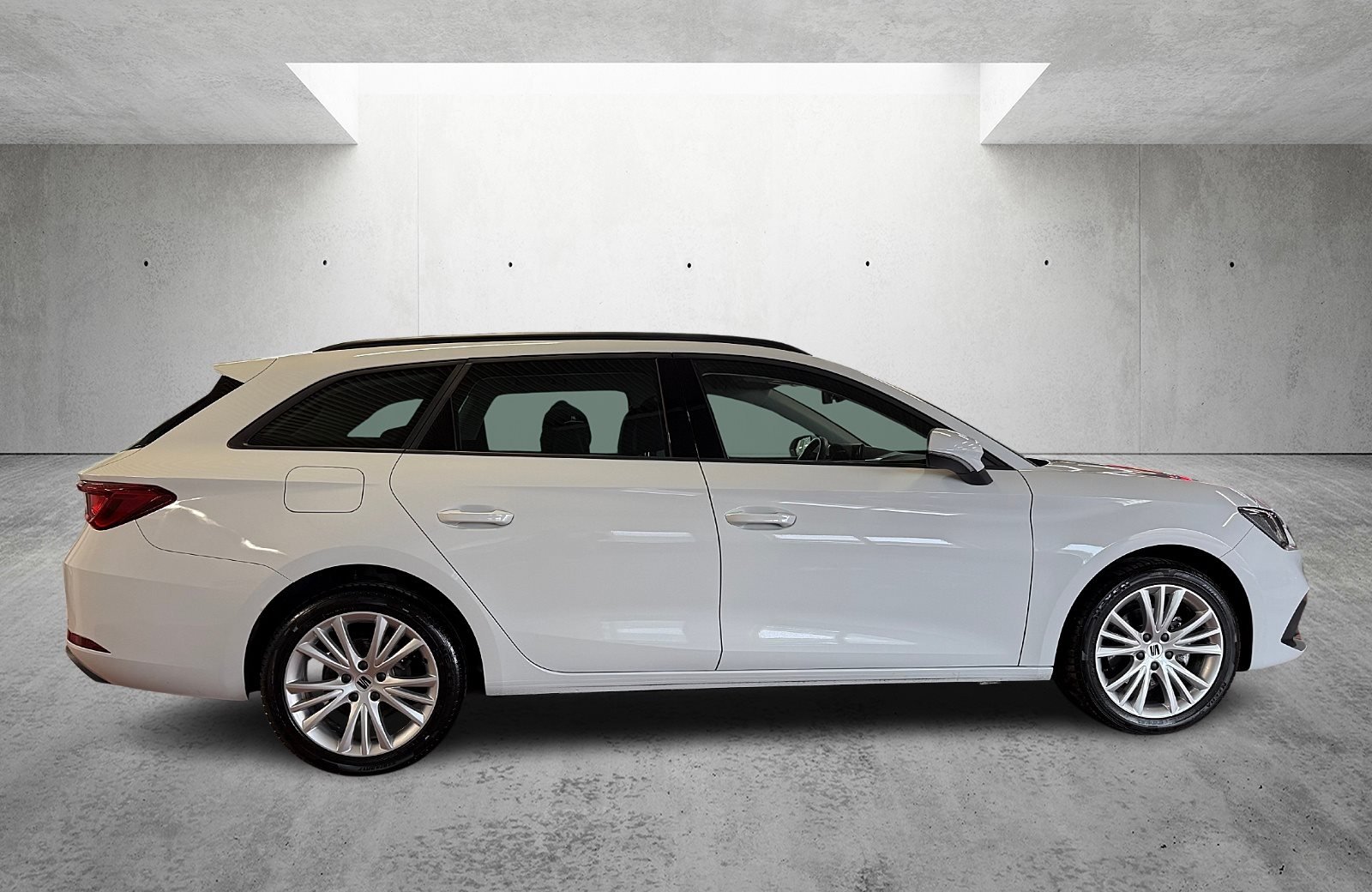 Leon Sportstourer 1.5 eTSI Style Edition DSG LED AHK Full-Link