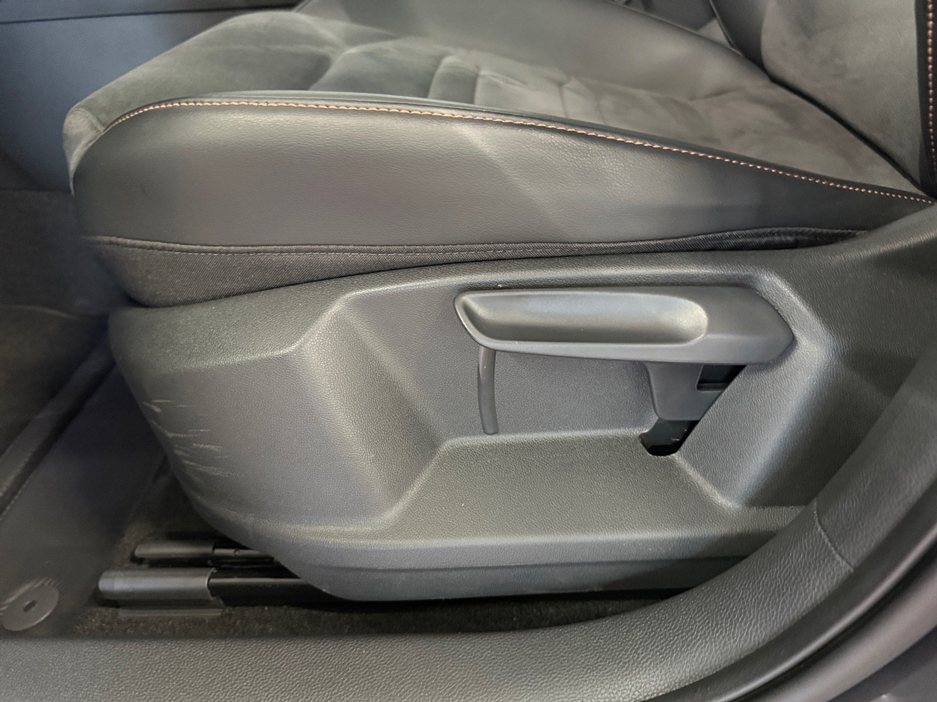 Ateca 1.5 TSI DSG LED Navi ACC 360° Beats 360 LM