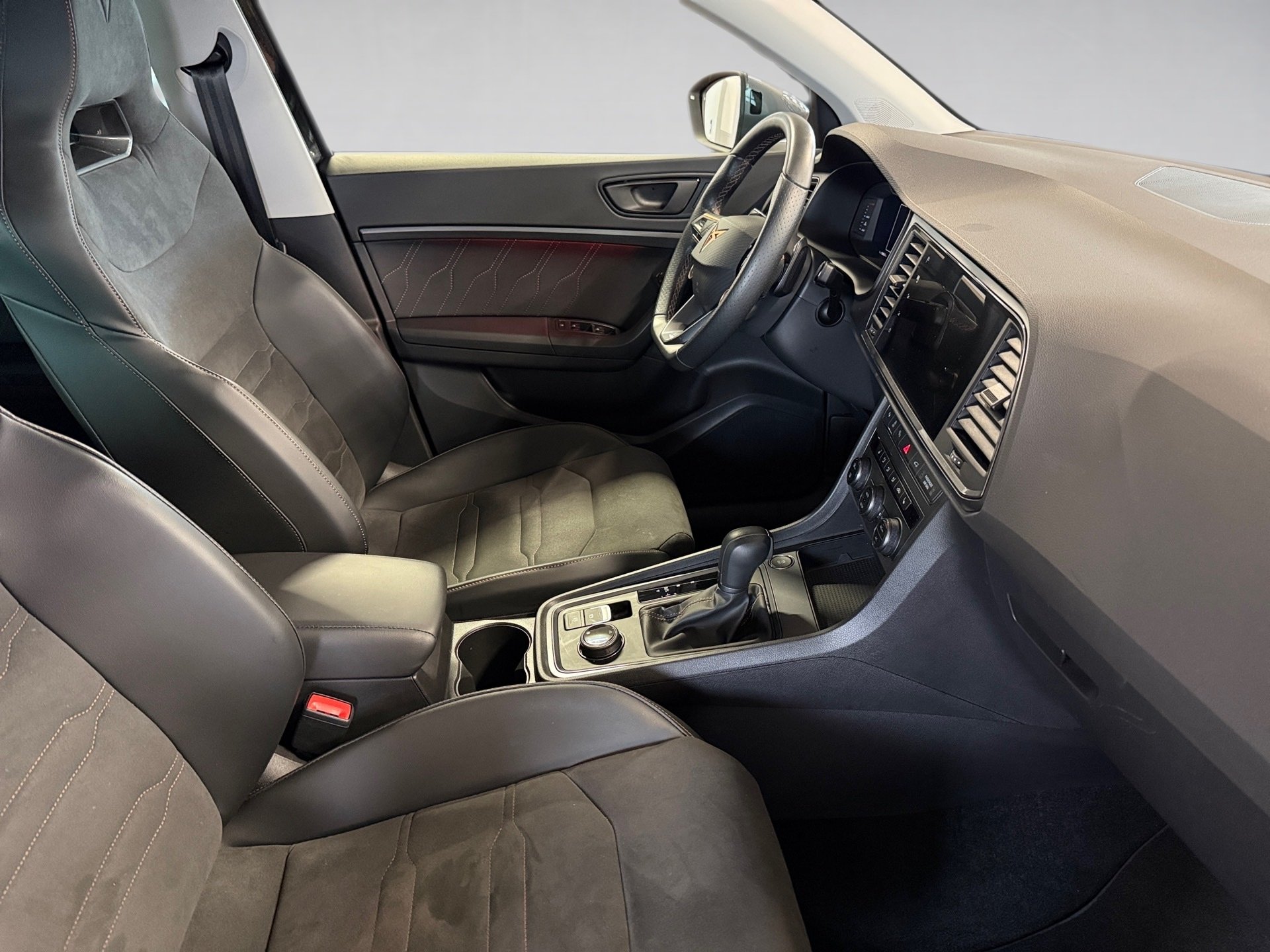Ateca 2.0 TSI 4Drive DSG LED Navi ACC AHK 360°