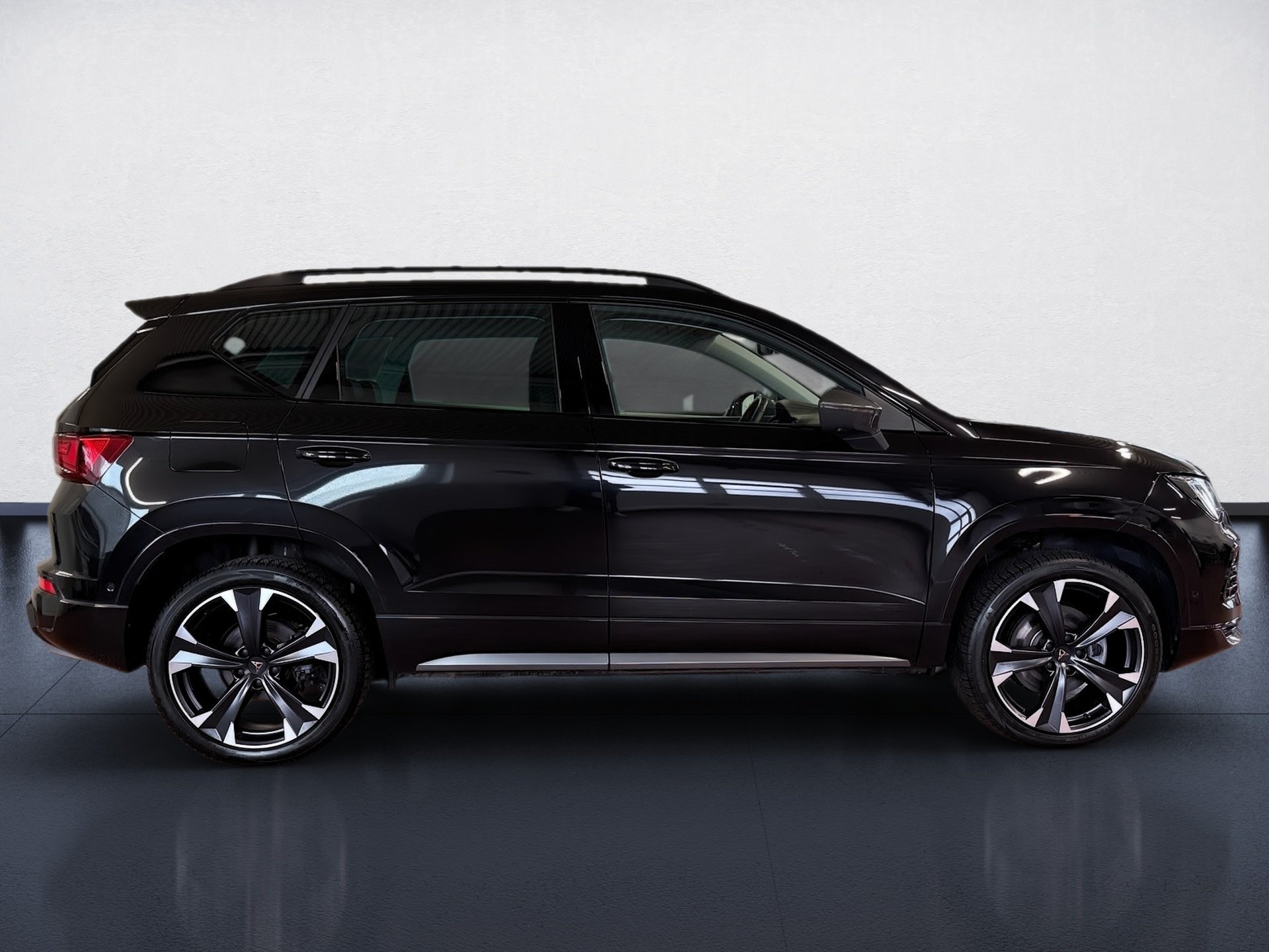 Ateca 2.0 TSI 4Drive DSG LED Navi ACC AHK 360°