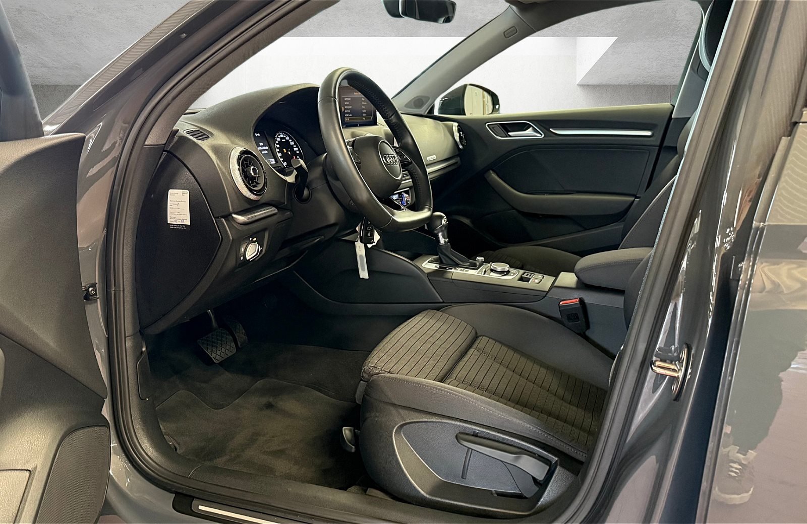 A3 Limousine 2.0 TFSI Sport S-tronic LED PDC hinten SHZ