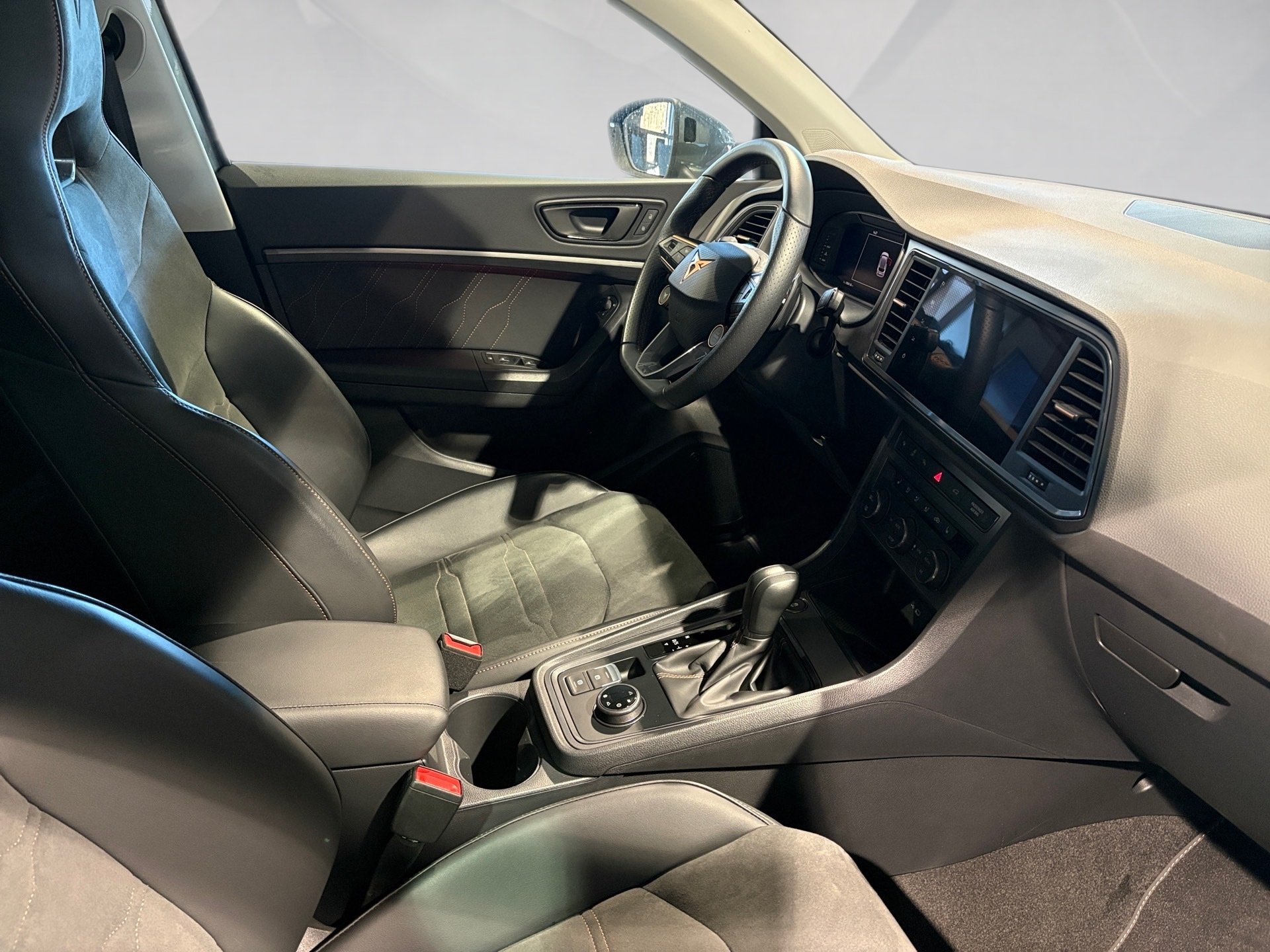 Ateca 2.0 TSI 4Drive DSG LED Navi ACC Beats 360°