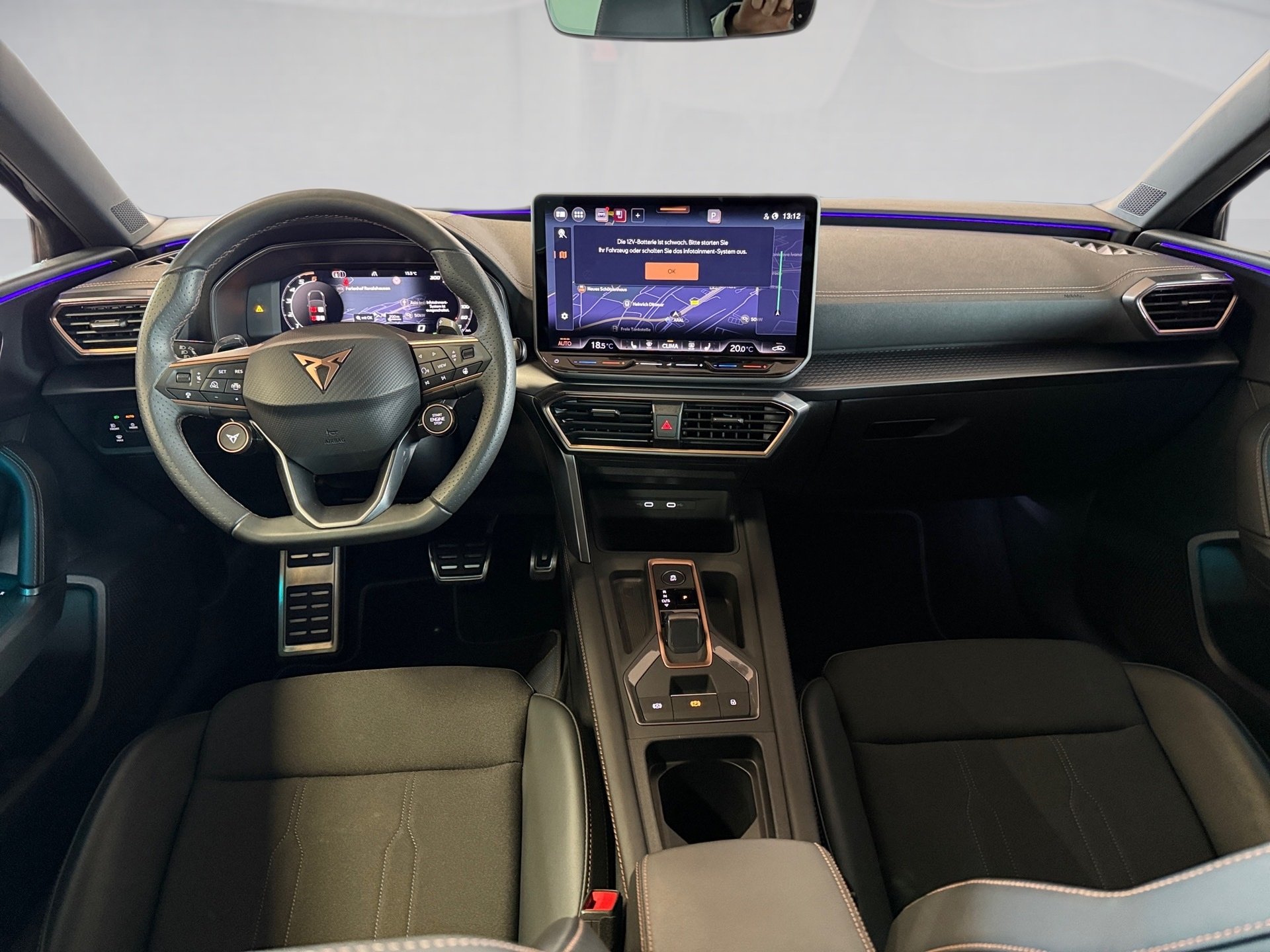 Leon 2.0 TDI DSG Edge Matrix Navi ACC RFK ACC LM