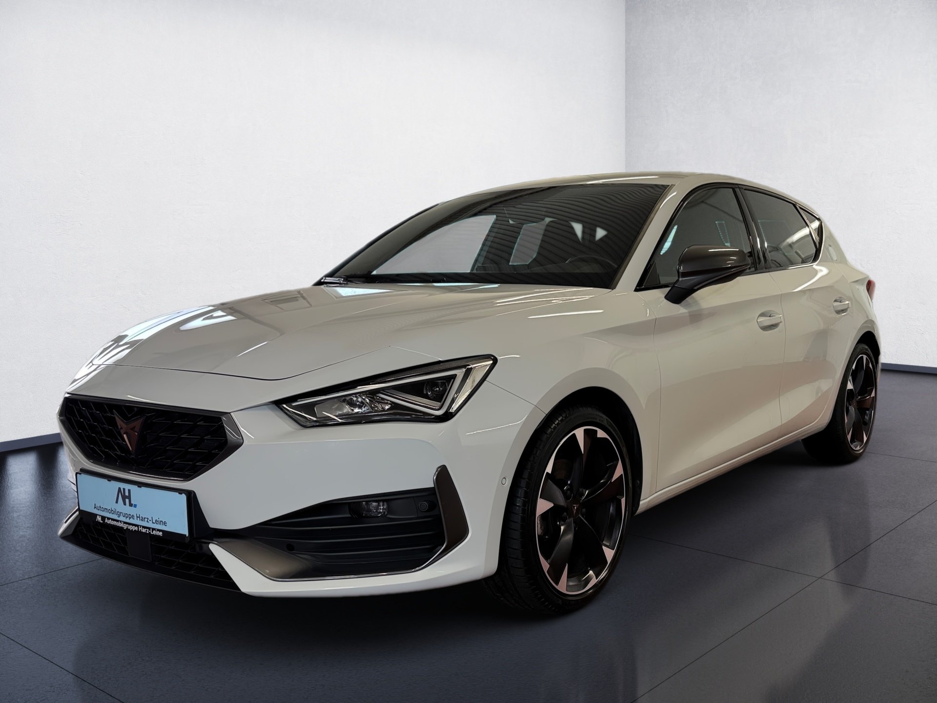 Leon 1.5 eTSI DSG LED Navi ACC RFK Beats ACC AUT