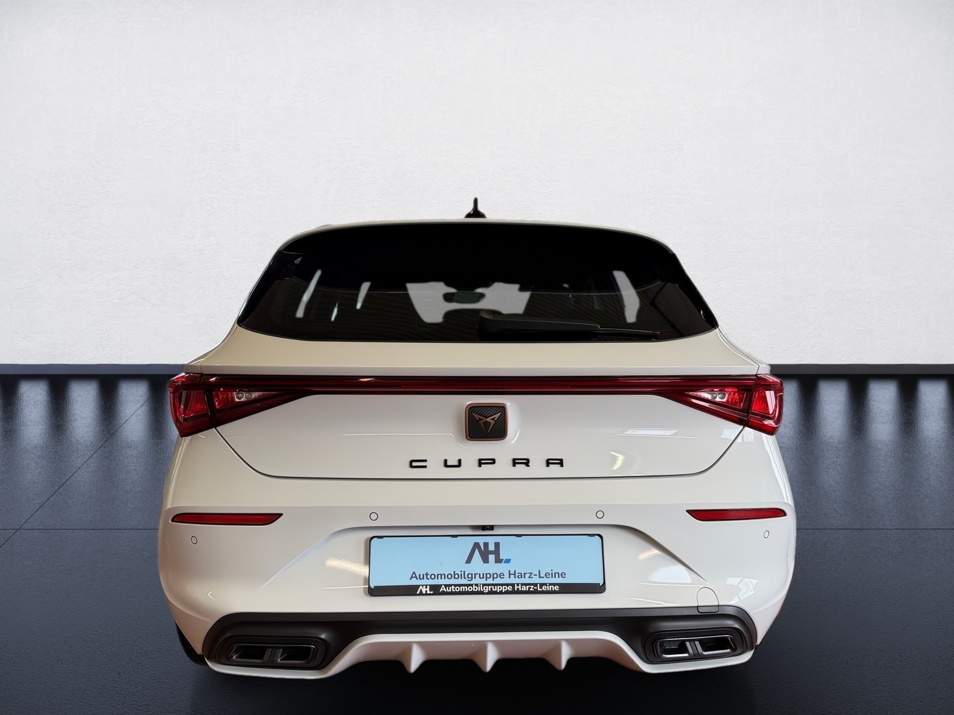 Leon 1.5 eTSI DSG LED Navi ACC RFK Beats ACC AUT